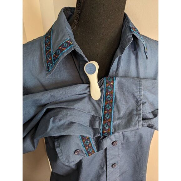 *3 For $12* Coldwater Creek Women's Button‎ Down with Southwest Trim - M - Picture 2 of 11